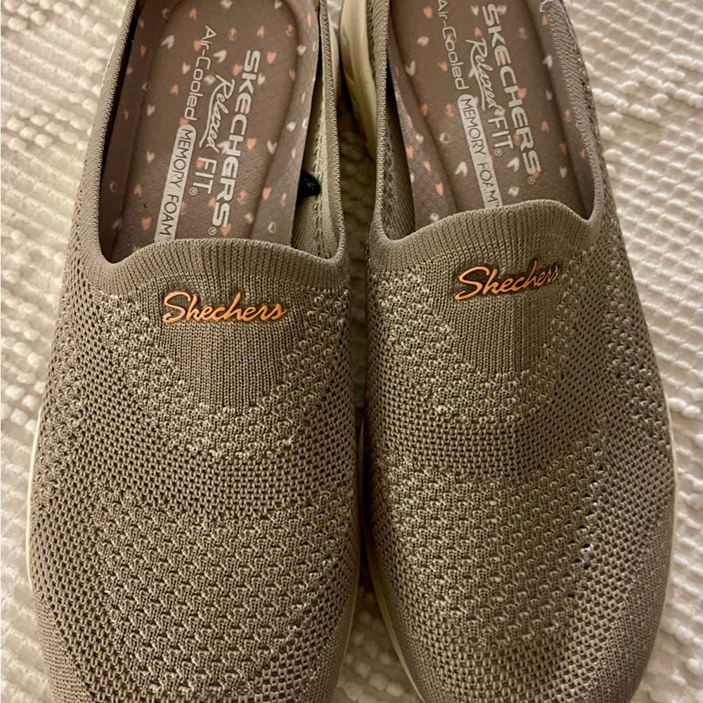 Skechers Taupe Air-Cooled Memory Foam Shoes Size 6.5